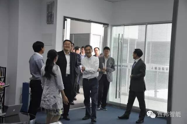 仓库语音拣选系统及智能终端